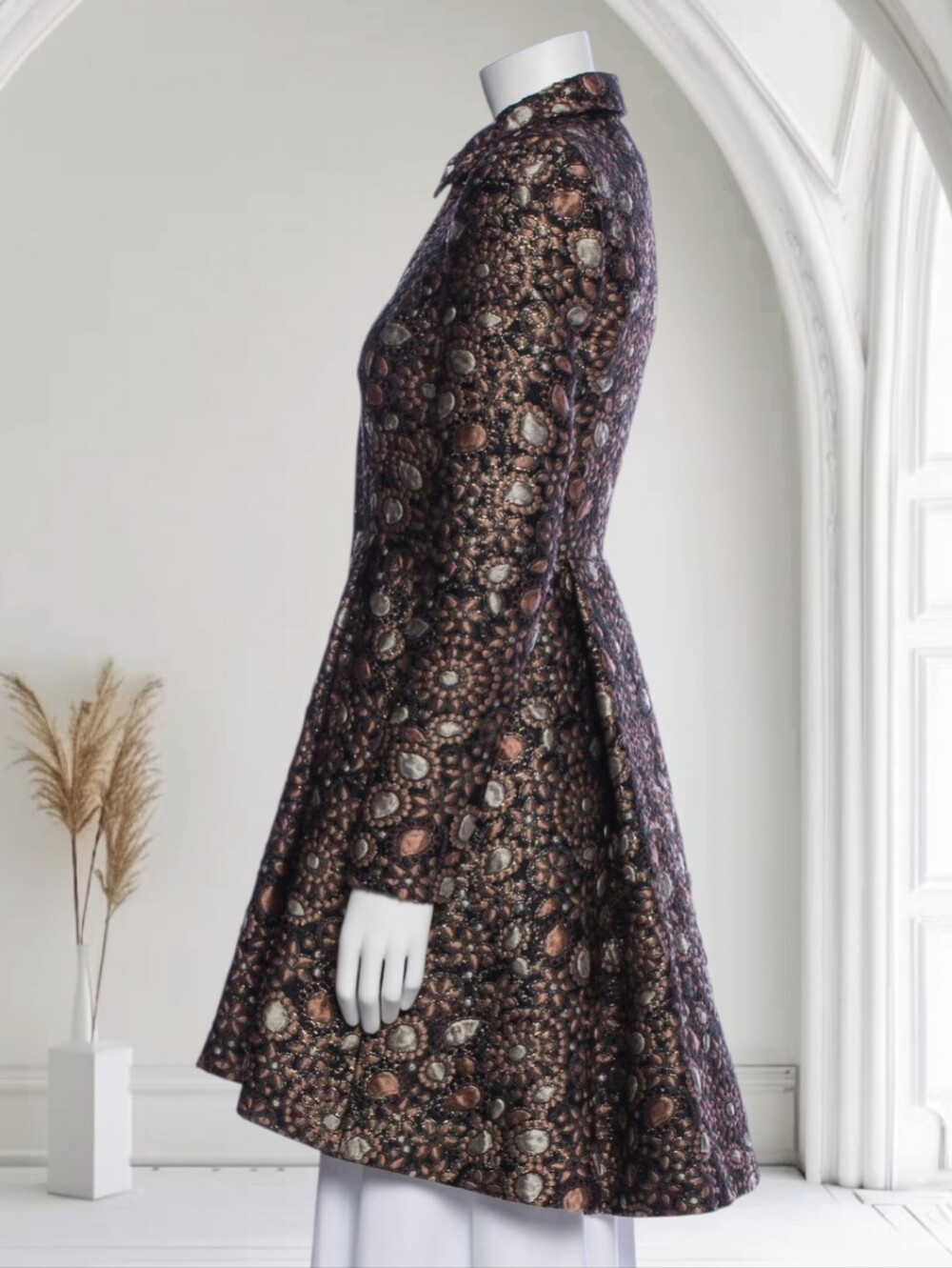 Alice + Olivia Veronika Victorian Princess Brocade Tuxedo Flare Coat